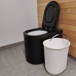Ekohytte Frost energiatehokas pakastava WC musta