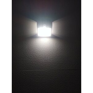 Brightsolar Led aurinkokennovalaisin liiketunnistimella