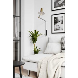 Sessak Lighting Quinn seinävalaisin pitkä