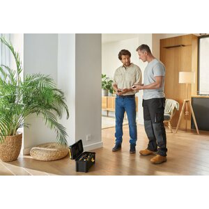 Schneider Electric Wiser keskusyksikkö