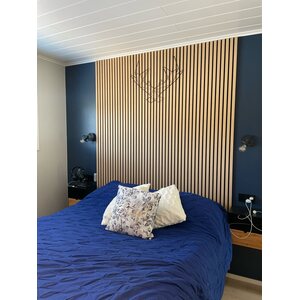 Evella puuviilupintainen akustiikkalevy, V27 tammi 2,4 x 0,6m / 21mm