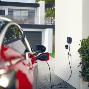 Wallbox Sähköauton latausasema Pulsar Max 22kW T2C 5m 3x32A IP54 black