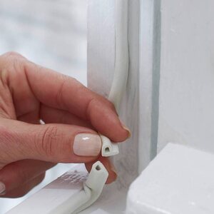 Tesa Ikkunatiiviste Tesamoll P-profiili 9 x 5,5mm 25m white