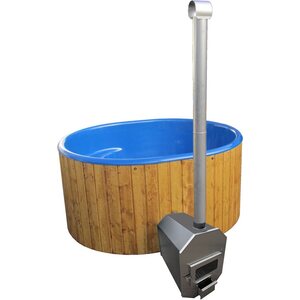 Koriks-Fiiber Kylpytynnyrisetti 1700L lasikuitualtaalla ja kamiinalla